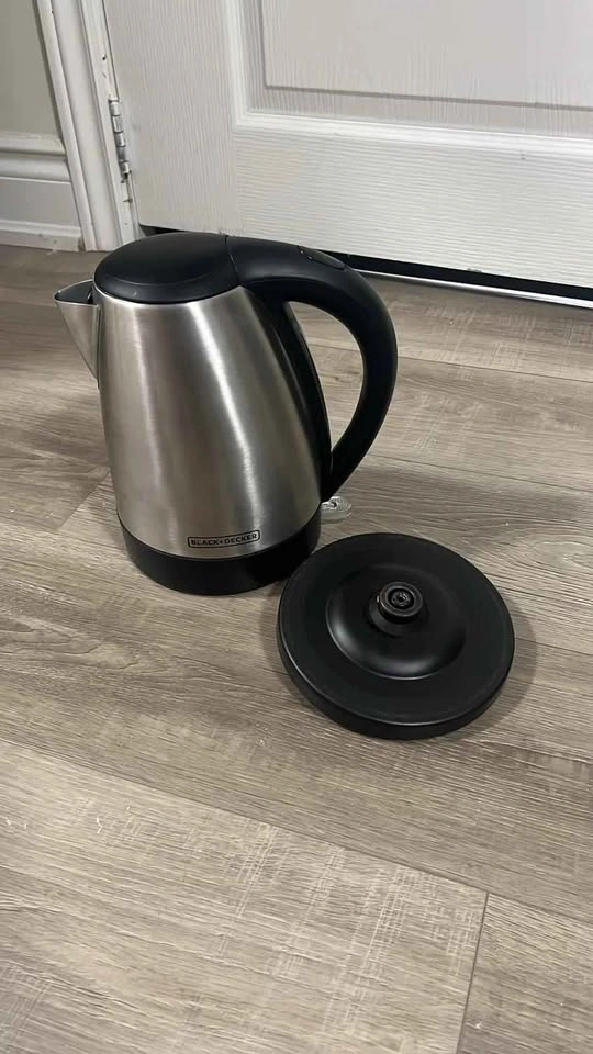 BLACK AND DECKER electric Kettle - photo 2