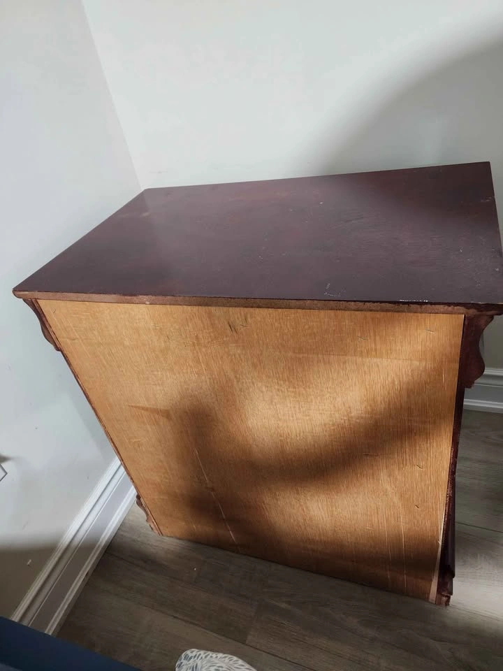 Burgundy Red Bedside Cabinet - photo 4