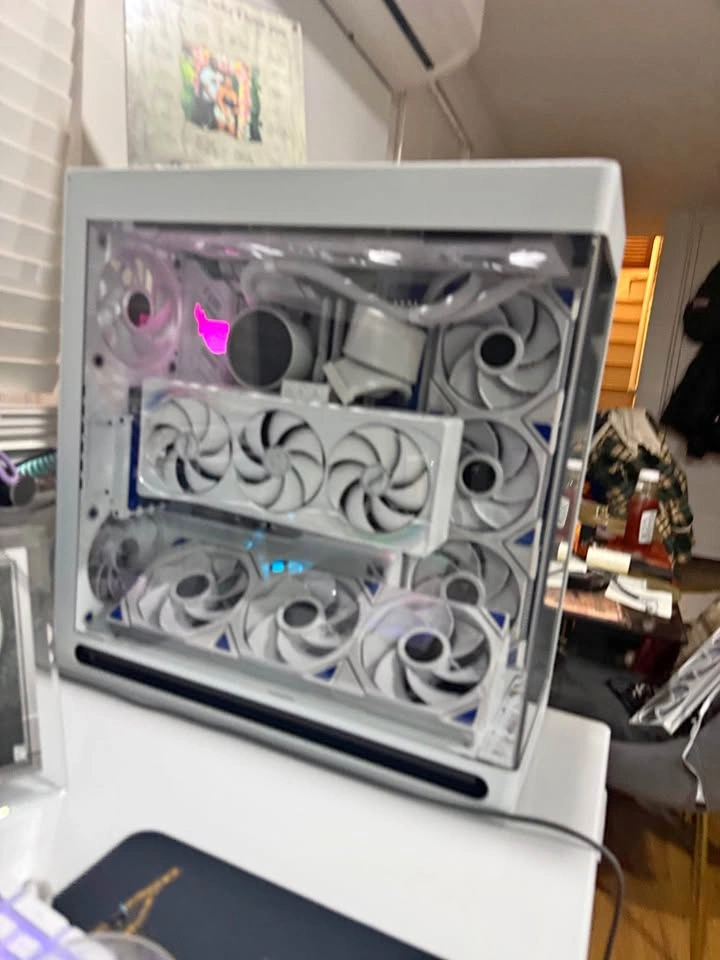 PLEASE READ White Custom Gaming PC