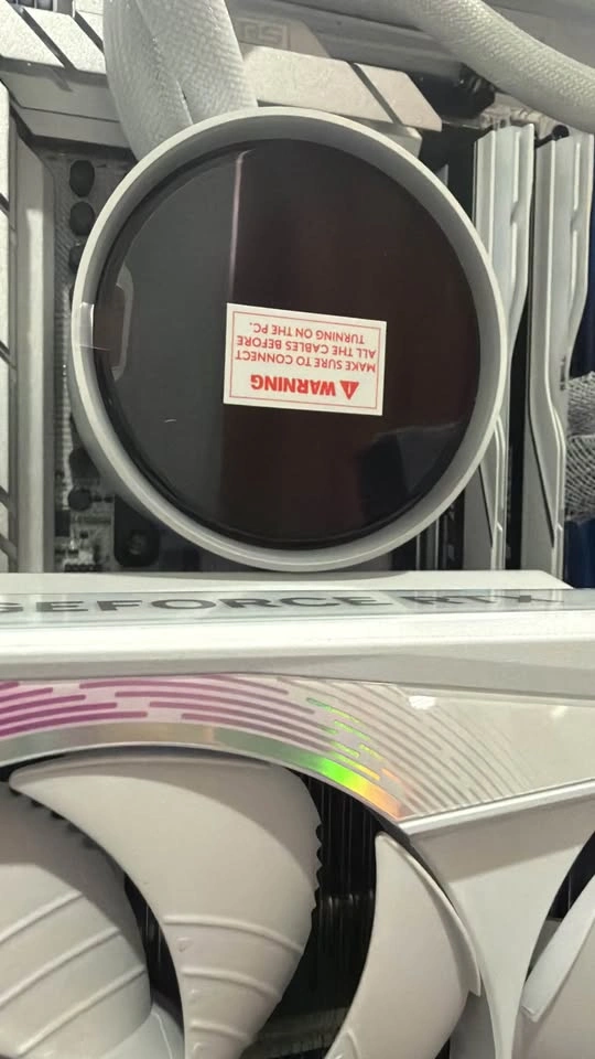 PLEASE READ White Custom Gaming PC - photo 5