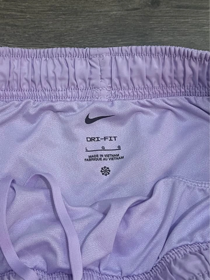 Nike Dri-fit Lilac Running Shorts - Size L - photo 2