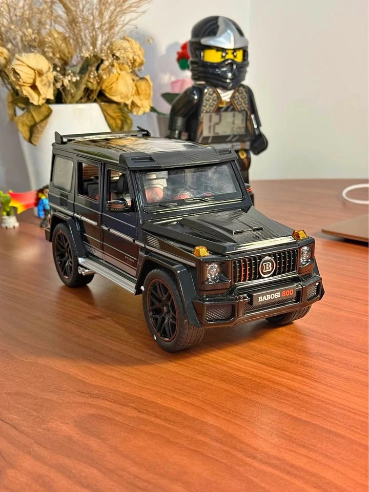1/18 Mercedes Brabus 800 G-Wagon Diecast