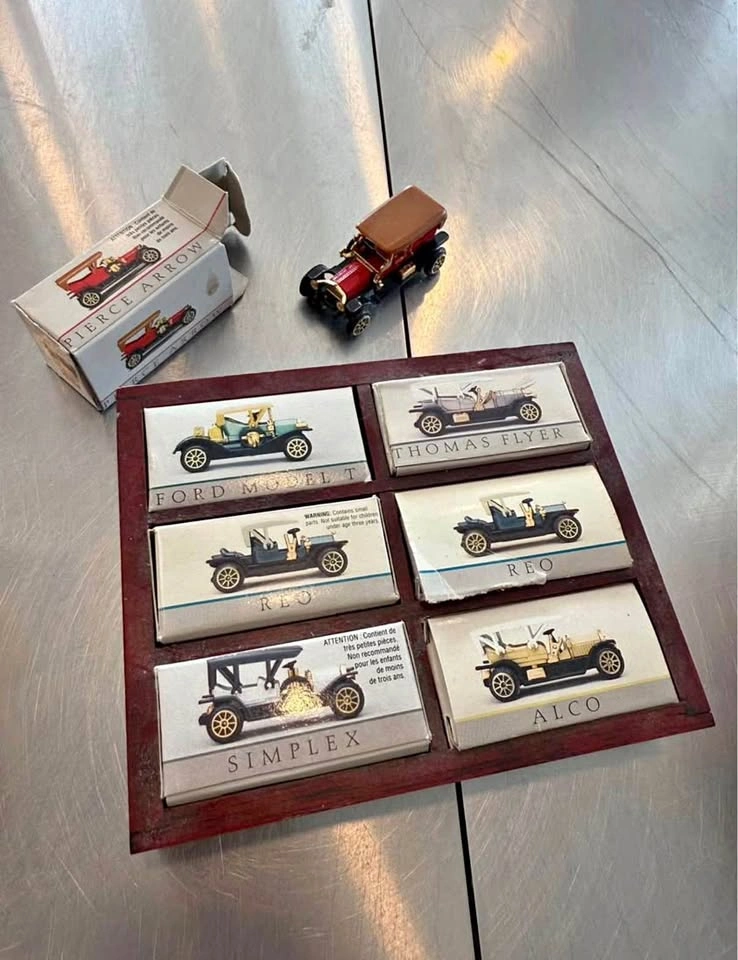 Vintage Reader’s Digest Classic Car Models – Collectible Set (6