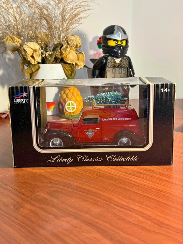 Liberty Classics Canadian Tire Panel Van Diecast