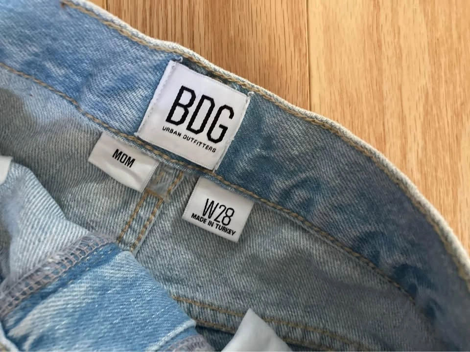 BDG Urban Outfitters Mom Jeans Shorts - photo 2