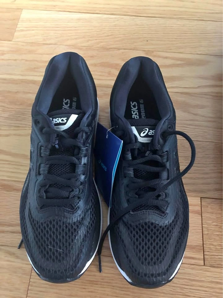Black Asics GT-2000 Running Shoes