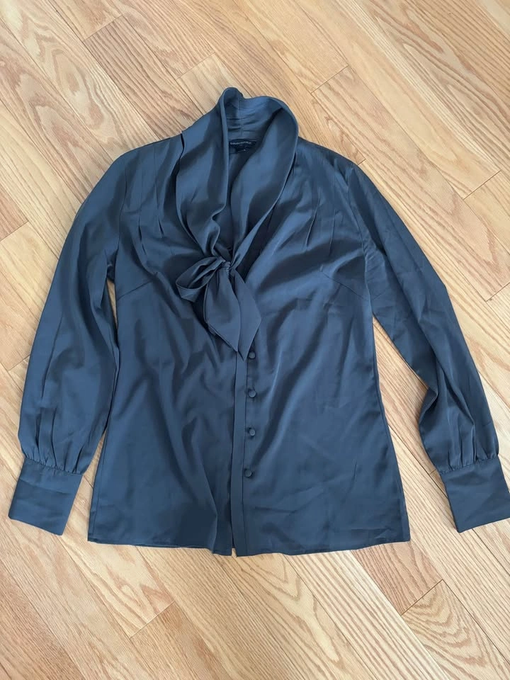 2 Banana Republic Blouses - Size S - photo 2