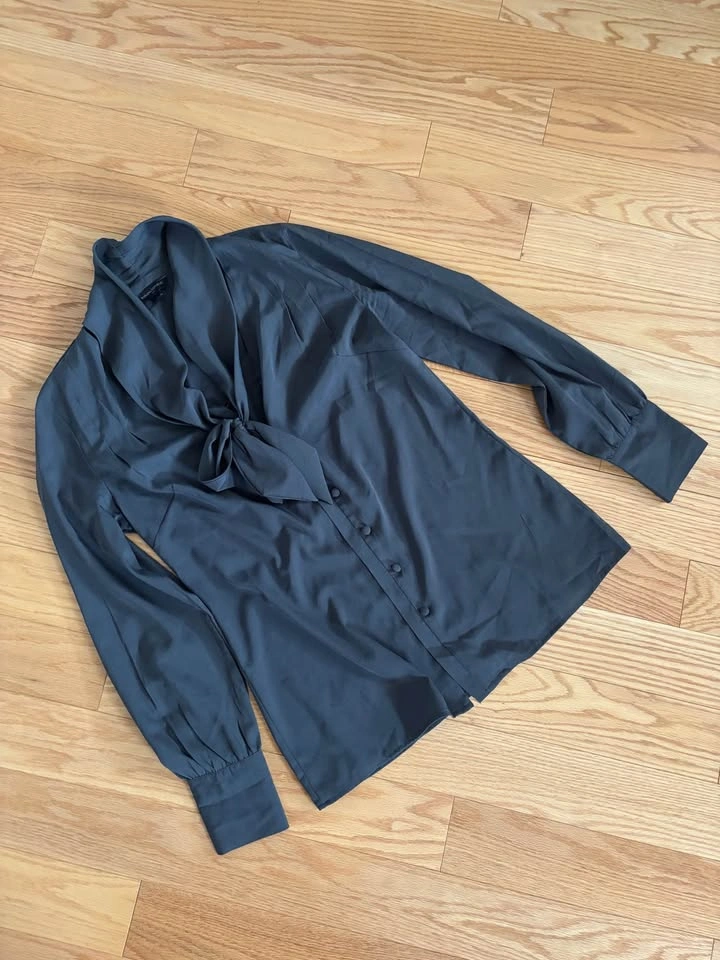 2 Banana Republic Blouses - Size S - photo 3