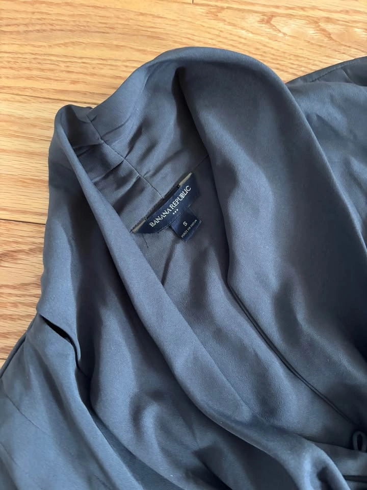 2 Banana Republic Blouses - Size S - photo 4