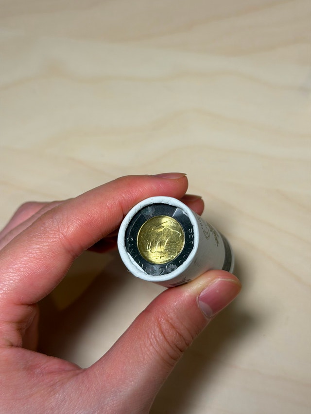 2022 Elizabeth Black Toonie Roll (Unopened Mint Roll)