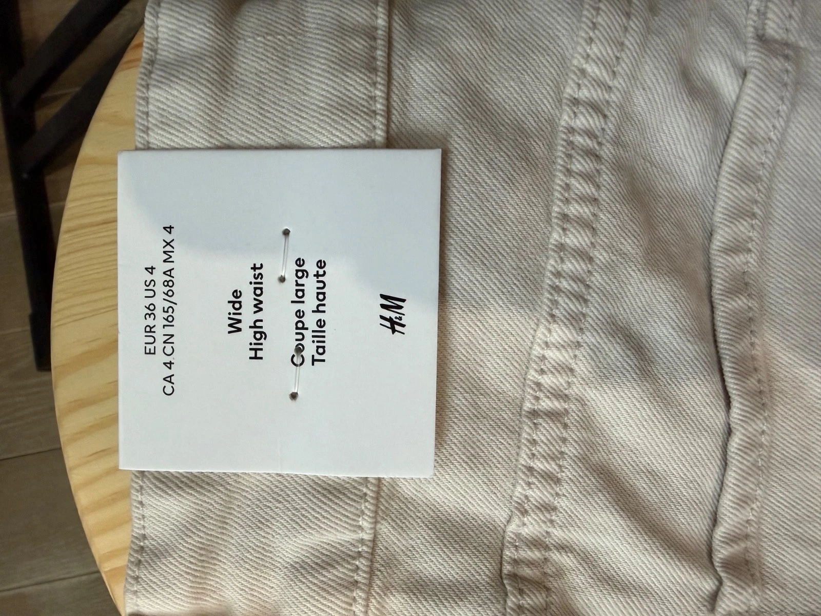 White Flared High Jeans H&M Women New With Tags Size 4 - photo 3