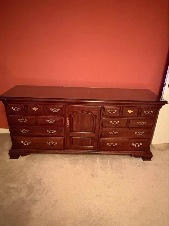 Thomasville Bedroom Set - photo 3