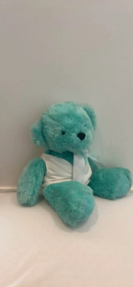Tiffany & Co. Soft Stuffed Bear - Great Condition - photo 3