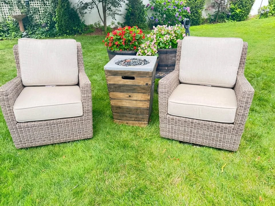 2 Chairs and Fire Pit