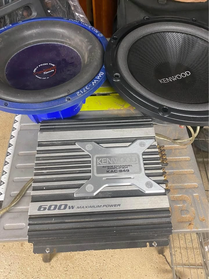 Kenwood Amplifier 1000W / 600W Nitro
