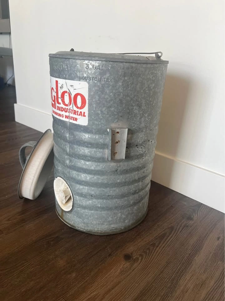 Vintage Igloo Water Cooler - photo 3