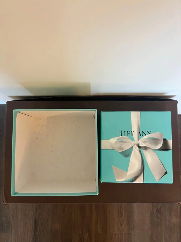 Tiffany Robins Egg Blue Storage/Gift Box - Des Plaines - photo 2