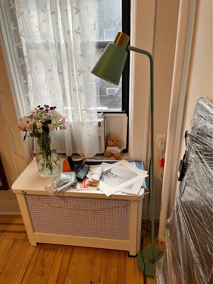 Floor lamp
