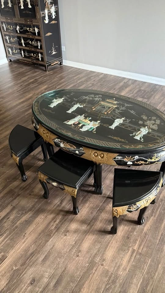 Elegant Asian Lacquer Cabinet with Mother-of-Pearl Inlay - photo 3