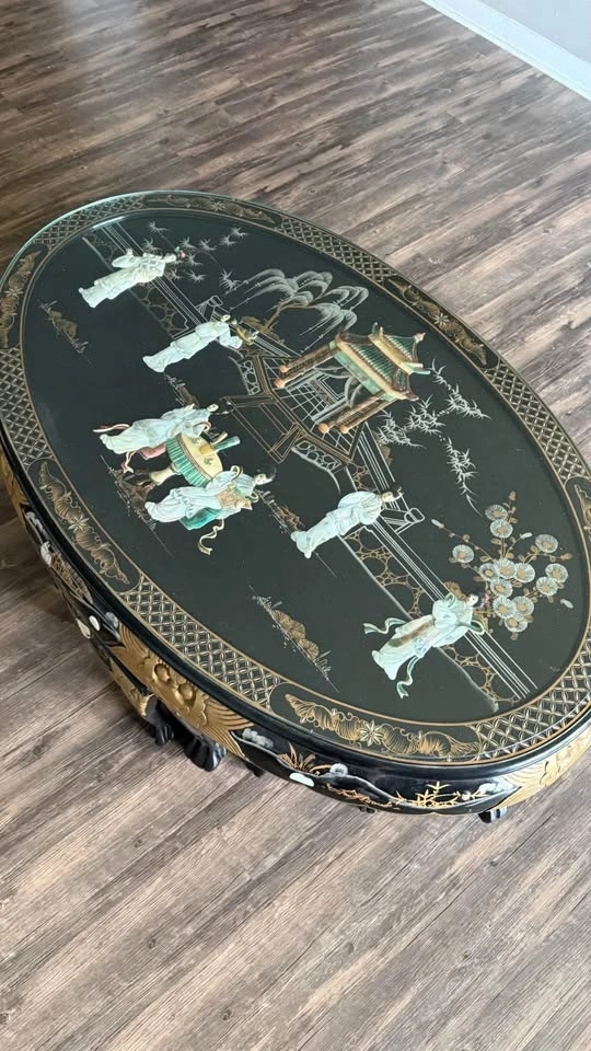 Elegant Asian Lacquer Cabinet with Mother-of-Pearl Inlay - photo 4