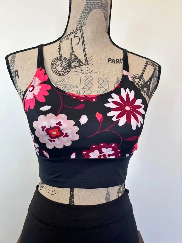 KATE ♠️ pretty YOGA TOP/BRALETTE NEW WIRH TAG. SIZE S