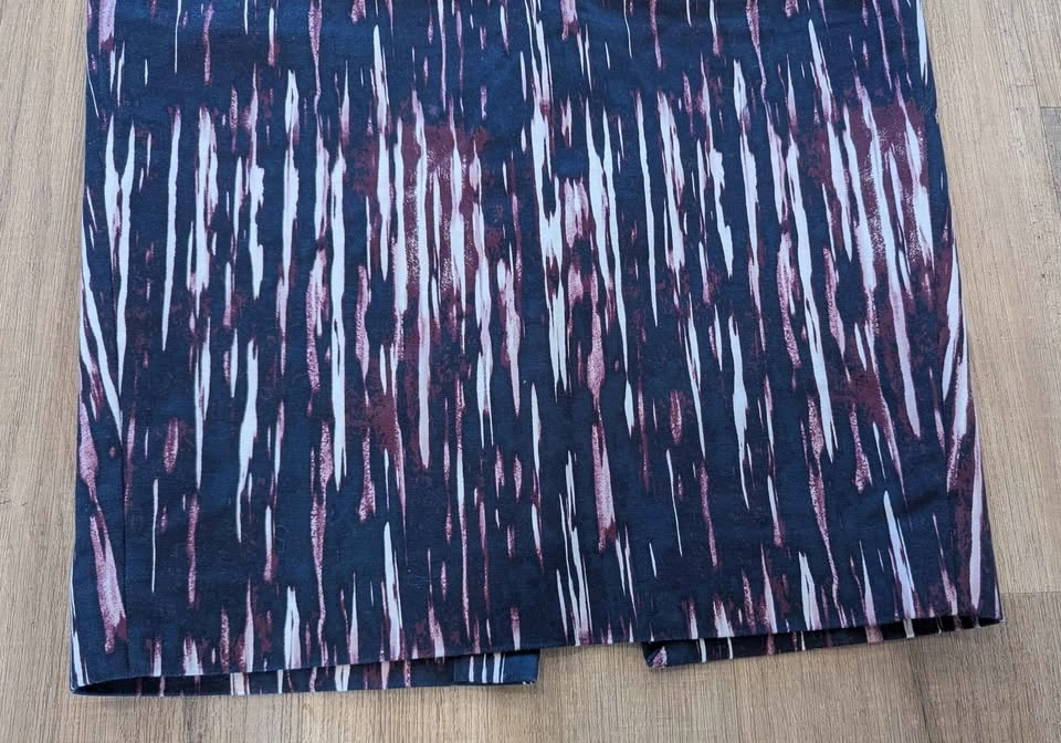 RW&CO Abstract Print Midi Pencil Skirt | High-Waisted Workwear - photo 3