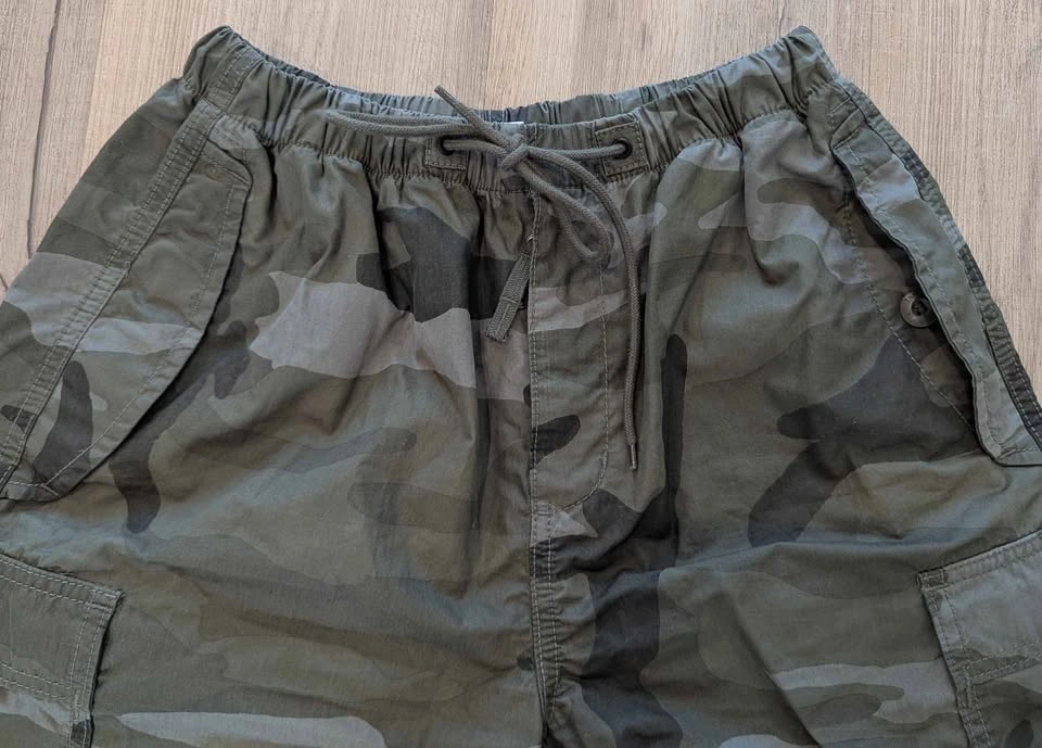 TNA Aritzia Camo Cargo Shorts | Mid-Thigh Utility Style - photo 3