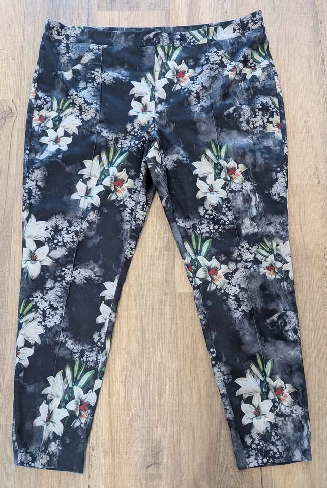 Joseph Ribkoff Floral Pants Size 22 - photo 4