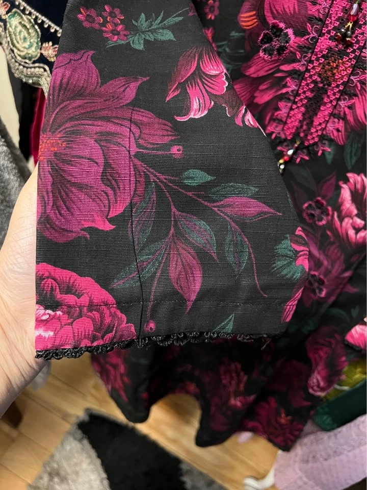Beautiful Embroidered light khadder 3 pcs suit - photo 4