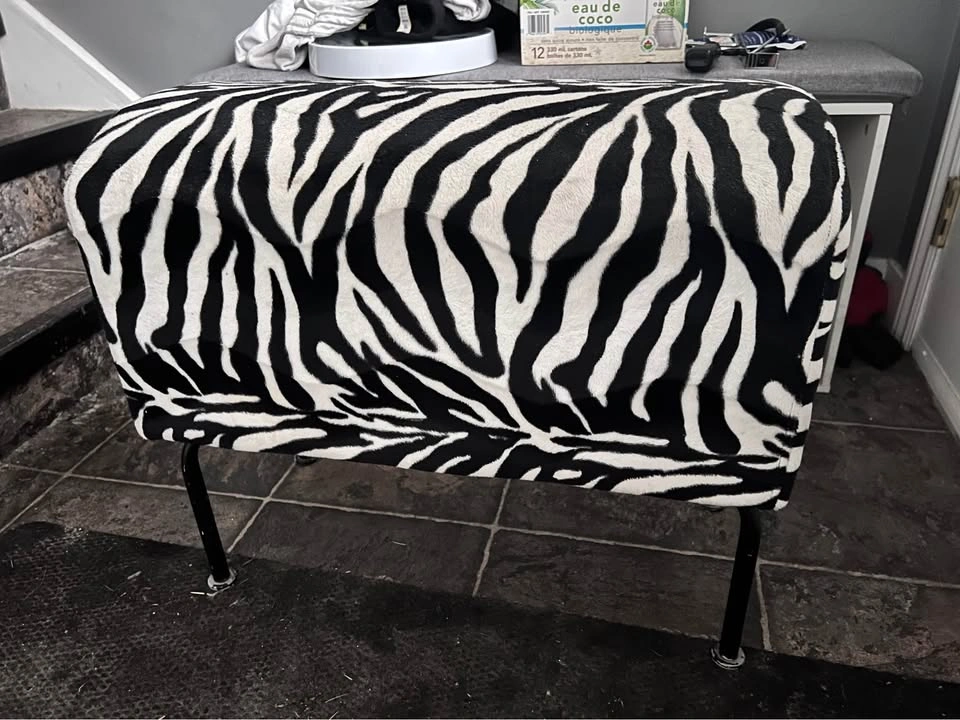Accent Zebra Print Chair - photo 3