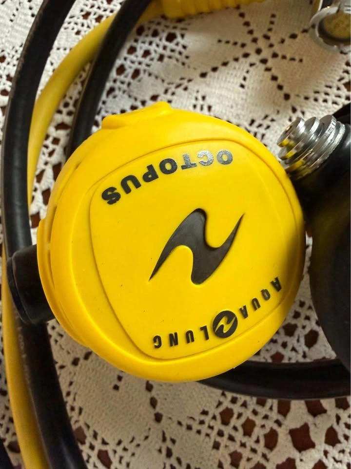 Aqua Lung Scuba Regulator Set – Titan + Glacia + Octopus + SPG - photo 2