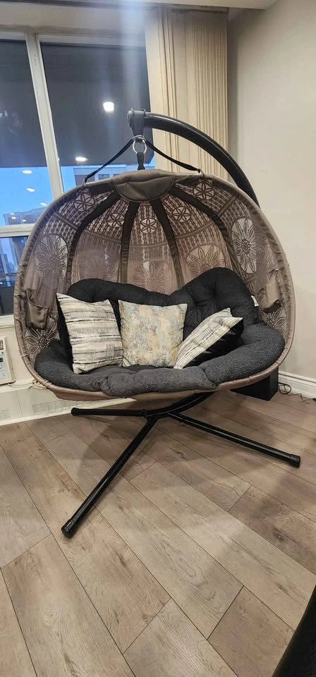 Beautiful 2-seater hanging egg chair with sturdy stand - photo 4