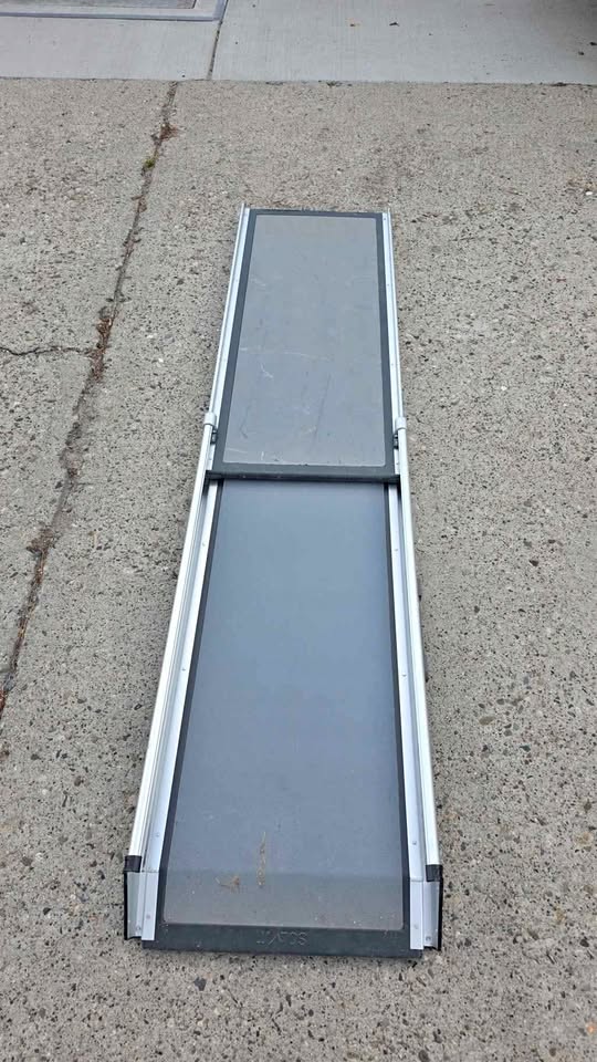 Solvit collapsible dog ramp