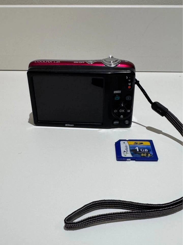Nikon Coolpix L25 Digital Camera + SIM card - photo 2