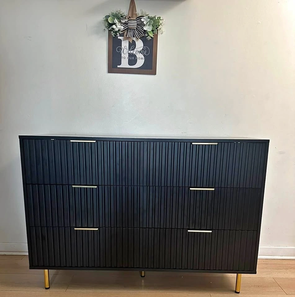 Grooved Bedroom Dresser, 47" with 6 Drawers