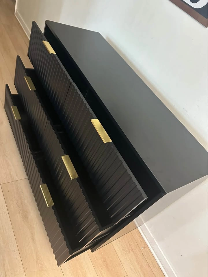 Grooved Bedroom Dresser, 47" - photo 4