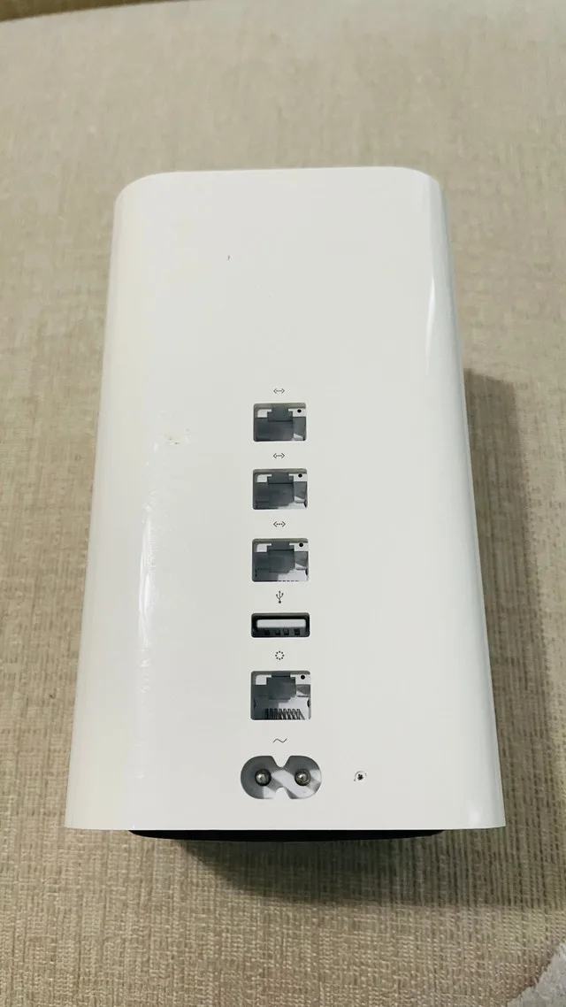Apple AirPort Extreme A1521 (6th Gen, 2013) - photo 2