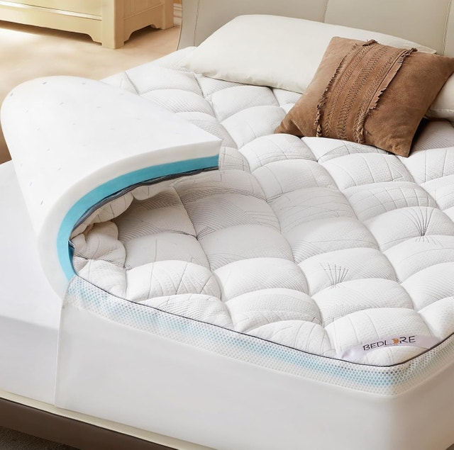 Brand new sealed King mattress topper 4 inch - photo 2