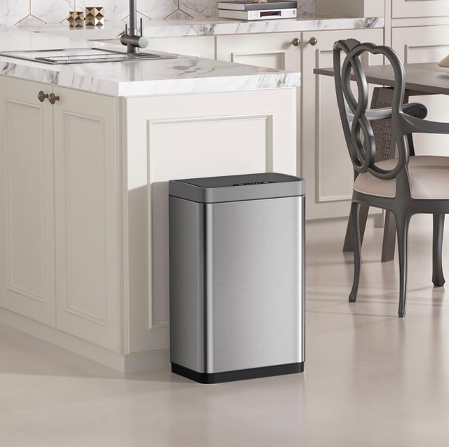 Brand new Mbillion 15-gallon touchless trash can. Motion sensor