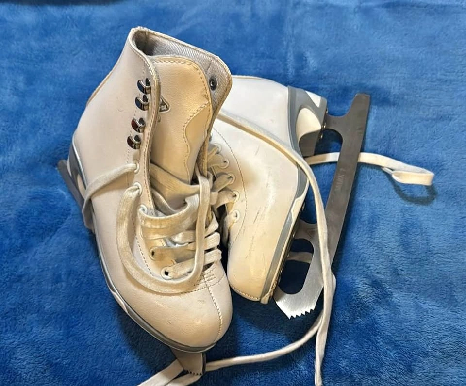 Jackson 150 Figure Skates Size 1