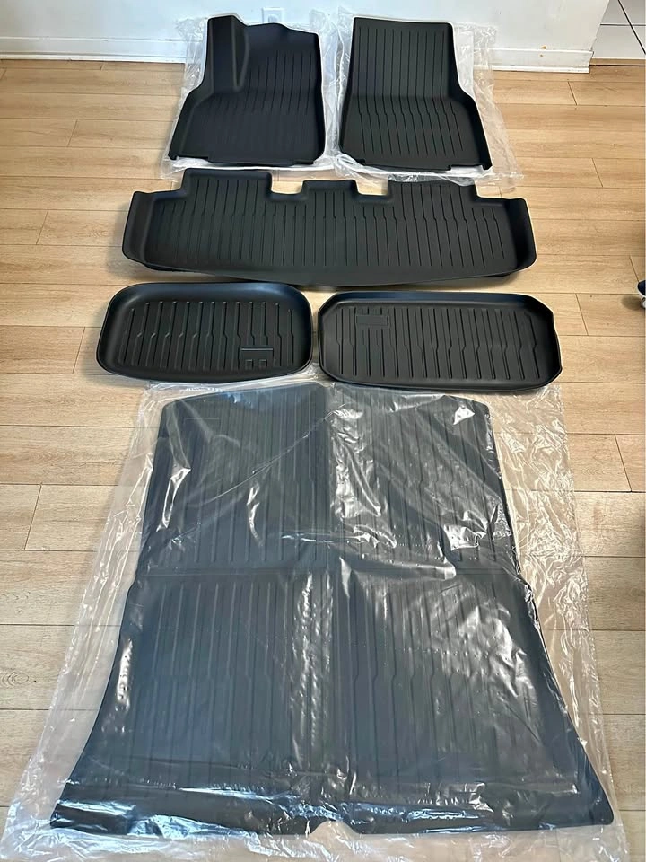 Tesla Model Y Floor Mats (2021-2025 Juniper)