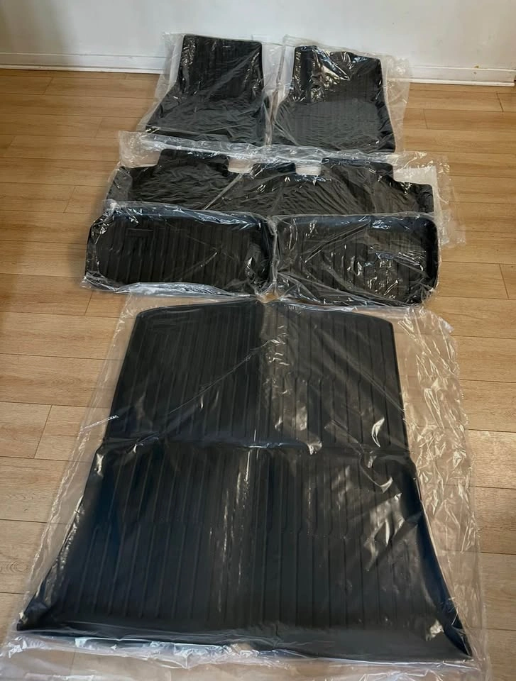 Tesla Model Y Floor Mats (2021-2025 Juniper) - photo 2