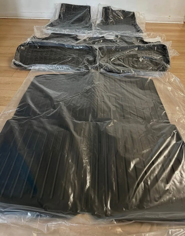 Tesla Model Y Floor Mats (2021-2025 Juniper) - photo 3