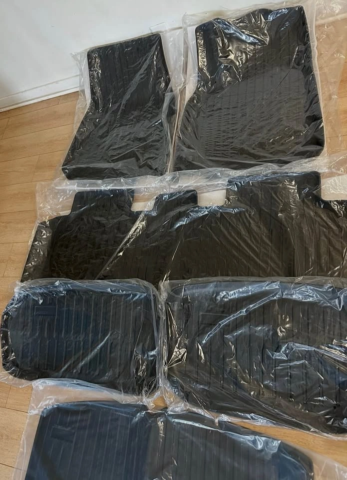 Tesla Model Y Floor Mats (2021-2025 Juniper) - photo 4
