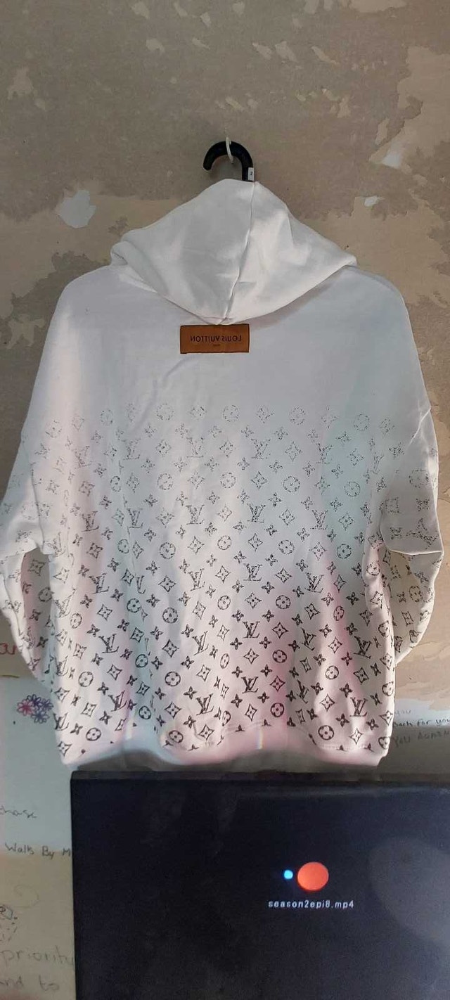 Louis Vuitton White Monogram Hoodie, New with Tag - photo 4