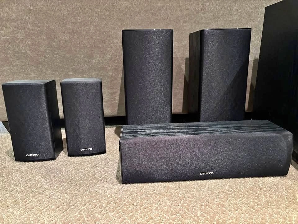 Onkyo 5.1 Surround Sound System