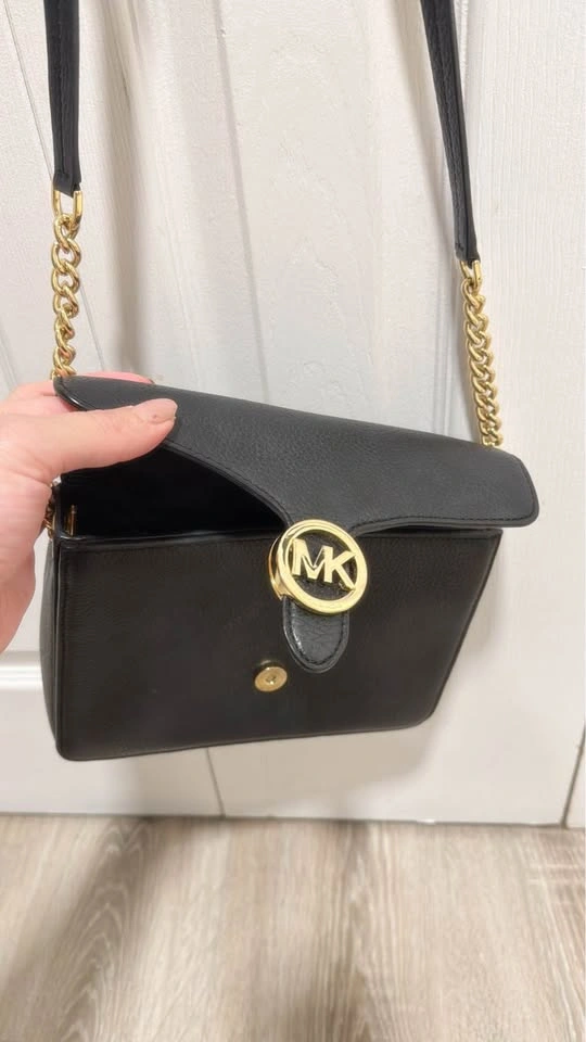 Michael Kors Purse - Excellent Condition - photo 3