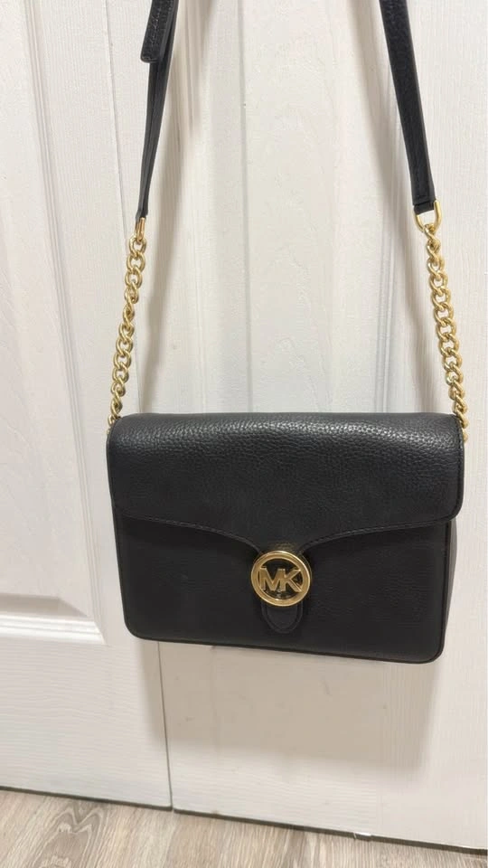Michael Kors Purse - Excellent Condition - photo 4