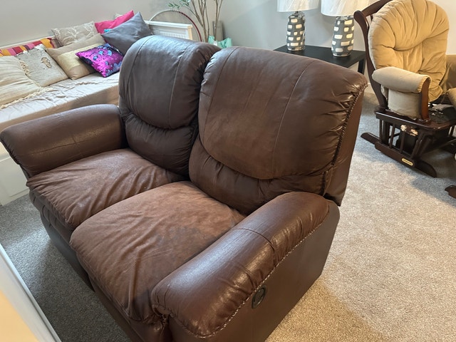 Laz-Boy Recliner Love Seat