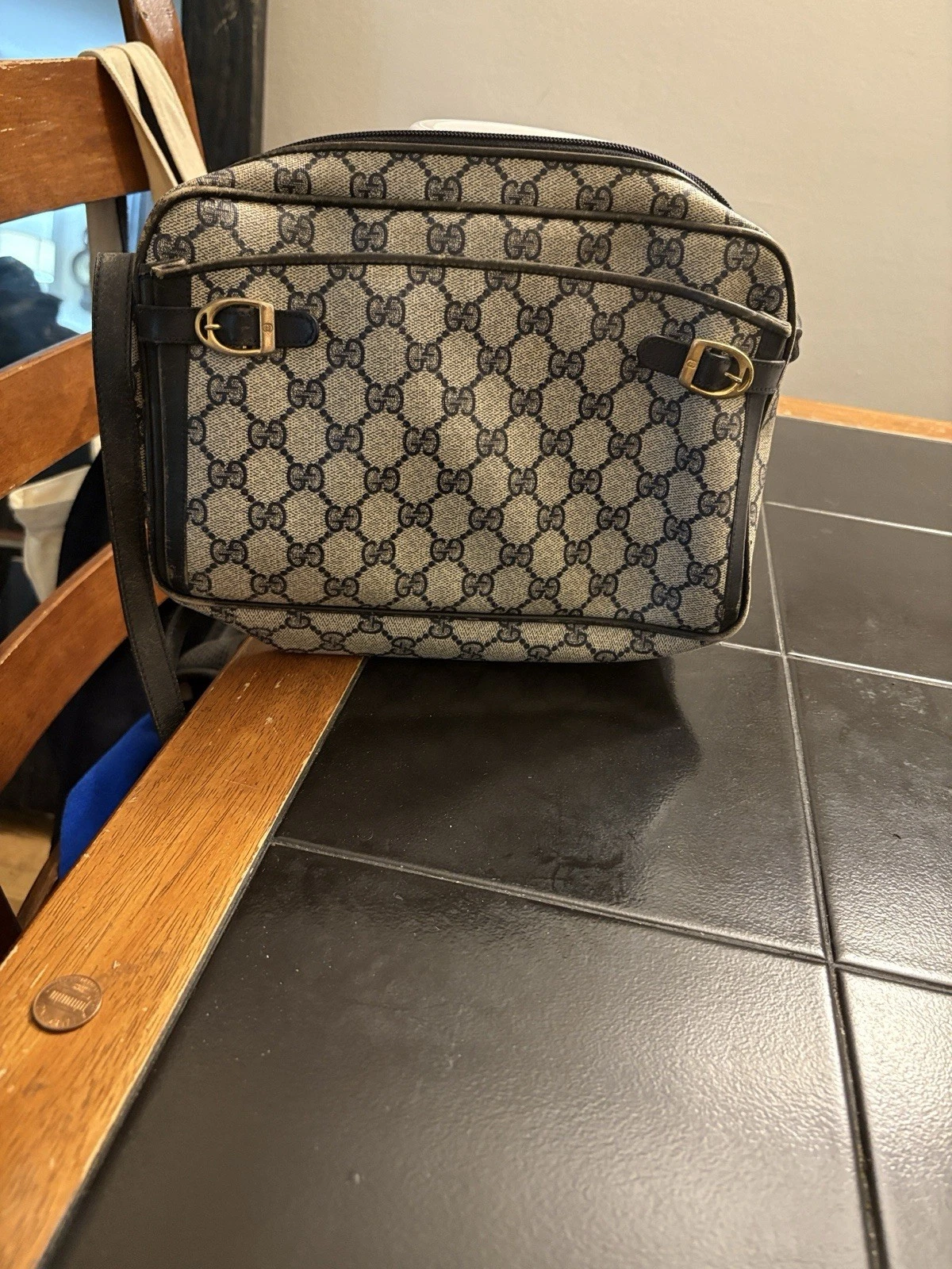 Vintage GUCCI GG Shoulder Bag Crossbody Navy Color 1980s - photo 2